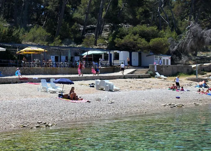 Apartment With Parking Space Veli Losinj, Losinj - 8060 *